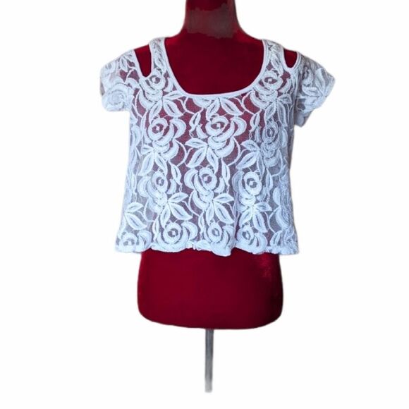 Wet Seal White Lace Cold Shoulder Crop Top Size Medium - Picture 1 of 5